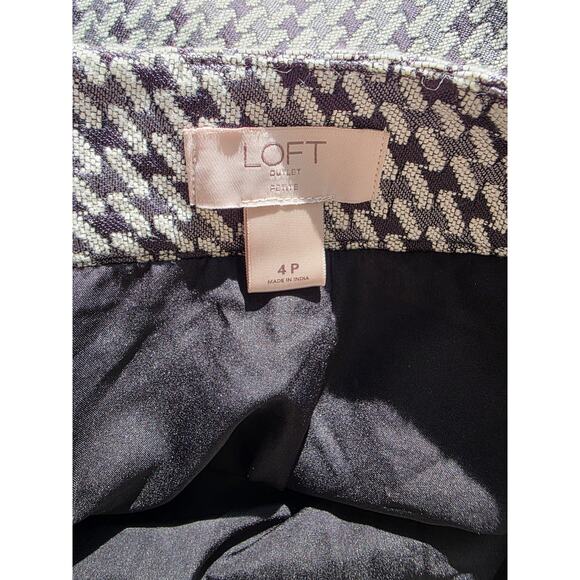 LOFT Dark Gray-Off White Textured Pocket Skirt - Picture 3 of 3